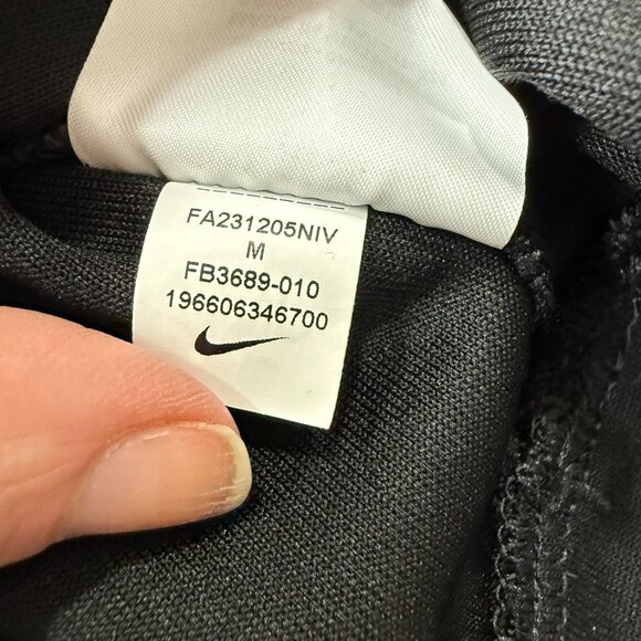 Atlanta Hawks Nike Hoodie Men M Black DRI-FIT Pullover Performance Sweatshirt - Picture 7 of 14